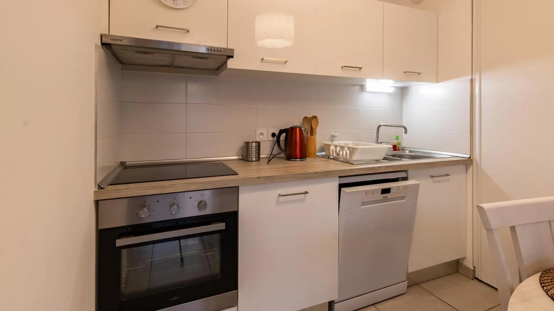 Apartamento T3 Lejeune, Hypercentre, Calme, Fibre, Balcon, 5 Min A Pied Metro Compans-Caffarelli Toulouse